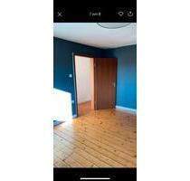 Schöne Dachgeschosswohnung (Zentrale Lage)Holzminden.