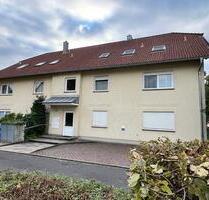 Helle 3-Zimmer-Dachgeschosswohnung mit Balkon in Veitshöchheim