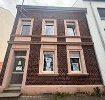 Saniertes Einfamilienhaus über drei Etagen – Erftstadt
