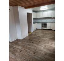 Wohnung zum vermieten - 650,00 EUR Kaltmiete, ca.  100,00 m² in Neuhof an der Zenn (PLZ: 90616)