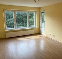Lichtdurchflutete 3Zi Wohnung Balkon, EBK, Keller +++ Hamburg Hummelsbüttel