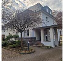 Individueller Schnitt - frisch renoviert - Wohnen in einer schönen Villa in Radebeul-Mitte