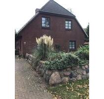 Einfamilienhaus mit Wohnung im OG - Börm