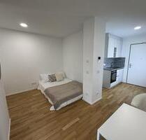 Möblierte 1-Zimmer Wohnung mit Balkon in Toplage zentral in München
