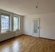 ***Schöne 3-Zimmerwohnung mit Wannenbad und Abstellkammer*** - Chemnitz Helbersdorf