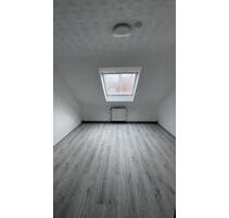 4ZKB Dachgeschoss kernsaniert in Neunkirchen