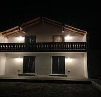 Wohnung zu vermieten - 1.410,00 EUR Kaltmiete, ca.  94,00 m² in Unterwössen (PLZ: 83246) Oberwössen