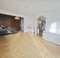 Altbau-Doppelhaushälfte mit 1.550 € Gesamtbelastung - Hemmingen