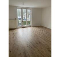 Sehr schöne 2-Zimmer-Wohnung mit Balkon und Wannenbad! - Chemnitz Euba