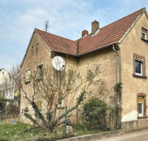 Freistehendes Einfamilienhaus mit Garten und Anbau in Insheim