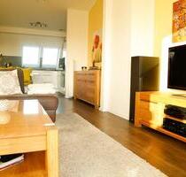 Gemütliche möblierte Dachgeschoss-Idylle mit Südbalkon - Berlin Reinickendorf