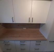 2 Zimmer Wohnung mit Loggia und Garage - neues Bad und EBK - Burg (Dithmarschen)