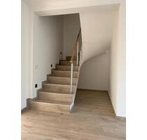 6 Zimmer 123 qm Wohnung Haus, Terrasse, Bad, KFZ-Stellpl. - Oebisfelde-Weferlingen