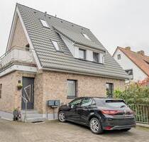 Moderne 4-Zimmer-Wohnung auf zwei Ebenen mit Balkonen und Stellplatz - Stade Altländer Viertel