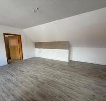 Geräumige 2-Zimmer-Dachgeschosswohnung in zentraler Lage von Celle