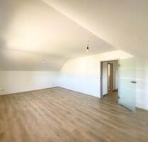 4ZKB Dachgeschosswohnung 85m² renoviert + Gartennutzung in Lebach