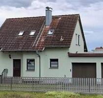 Großzügiges Zweifamilienhaus mit Doppelgarage und Stellplätze - Kissing