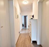 Renovierte 3 Zimmer-Wohnung mit Balkon und Garage - Steinfeld (Oldenburg)