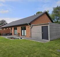 Zentrale, neuwertige 3-Zimmer DHH - Leck
