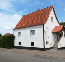 Einfamilienhaus mit großem Grundstück + Bauland - Schönenberg-Kübelberg