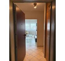 Schöne möbilierte 2-Zimmer-Mietwohnung mit Balkon und EBK! - Nürnberg Langwasser