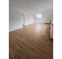 Dachgeschoss Wohnung 1.OG - Erstbezug nach Sanierung - Böblingen