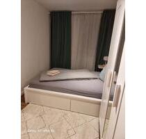 3er Wg Zimmer - 550,00 EUR Kaltmiete, ca.  12,00 m² in Nürnberg (PLZ: 90449) Gebersdorf