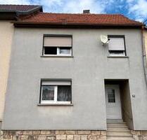 Haus mit Garten - 40.000,00 EUR Kaufpreis, in Sondershausen (PLZ: 99706)