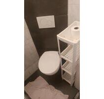 Eine Zimmer wohnung - 650,00 EUR Kaltmiete, ca.  25,00 m² in Stuttgart (PLZ: 70329) Hedelfingen