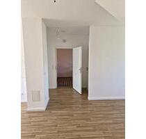 Wunderschöne Helle 4 Zimmer-Dachgeschosswohnung in ruhiger Lage - Bückeburg