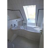 2 Raum Wohnung mit EBK,Laminat - 294,00 EUR Kaltmiete, in Güstrow (PLZ: 18273)