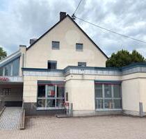 Moderne, bezugsfreie 3-Zimmer-Dachgeschosswohnung. - Hennef (Sieg)