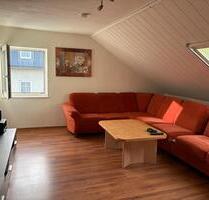 Möblierte Dachgeschosswohnung - 240,00 EUR Kaltmiete, ca.  1,00 m² in Wunsiedel (PLZ: 95632)