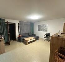 Schöne 2-Zimmer Wohnung mit Balkon & EBK in plattling