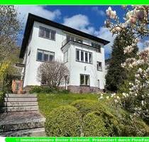 Vielseitig nutzbare großzügige Gewerbeeinheit in repräsentativer Sassnitzer Lage