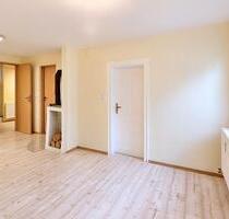 Holzappel: Gemütliches Erdgeschoss mit Terrasse nahe Herthasee - Singhofen