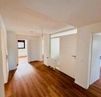Provisionfrei! Erstbezug nach Modernisierung! 3.5 Zimmer DG-WHG - Pfinztal