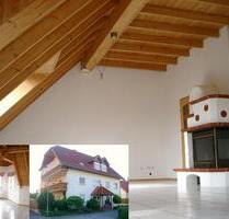 Lichtdurchflutete Dachwohnung in Hütschenhausen zu vermieten - Ramstein-Miesenbach