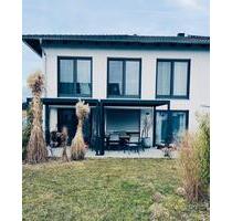 Dhh zum Vermieten - 1.500,00 EUR Kaltmiete, ca.  147,00 m² in Deggendorf (PLZ: 94469)