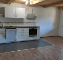 Schöne helle Wohnung - 840,00 EUR Kaltmiete, ca.  65,00 m² in Griesstätt (PLZ: 83556)