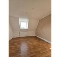 gemütliche DG Wohnung in guter Lage + Gartenmitbenutzung - Gelsenkirchen Gelsenkirchen-Mitte