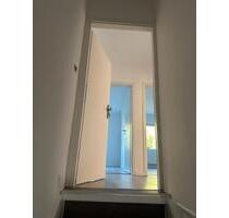 3 Zimmer Mietwohnung - 1.300,00 EUR Kaltmiete, ca.  65,00 m² in Frankfurt am Main (PLZ: 65933) West