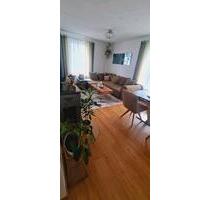 114 qm Etagenwohnung mit Stellplatz, Schuppen, Garten - Penzberg