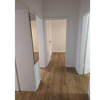 Zimmer in 3er Mädels WG, 5 Minuten zur Uni Kassel