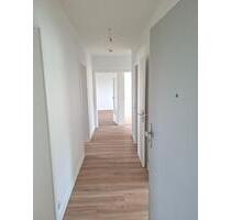 Helle 4-Zimmer-Wohnung mit Balkon in Amberg