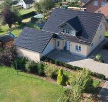 (VERMIETUNG NUR FÜR EIN JAHR!) Einfamilienhaus mit Garage - Waldbröl