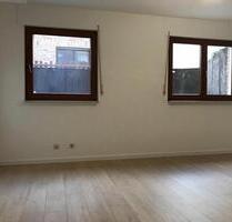 Souterrainwohnung mit eigener Terrasse - Pulheim