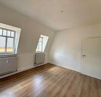 Großzügige 5-Raum-Wohnung mit 2 Bädern und Stellplatz zu vermieten - Döbeln