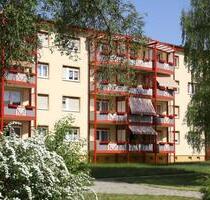 2-Raum-Wohnung mit Balkon - 290,00 EUR Kaltmiete, in Hoyerswerda (PLZ: 02977)