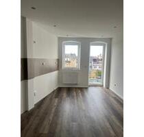 Tolle 3 Raum Wohnung - 550,00 EUR Kaltmiete, ca.  70,00 m² in Hohenstein-Ernstthal (PLZ: 09337)